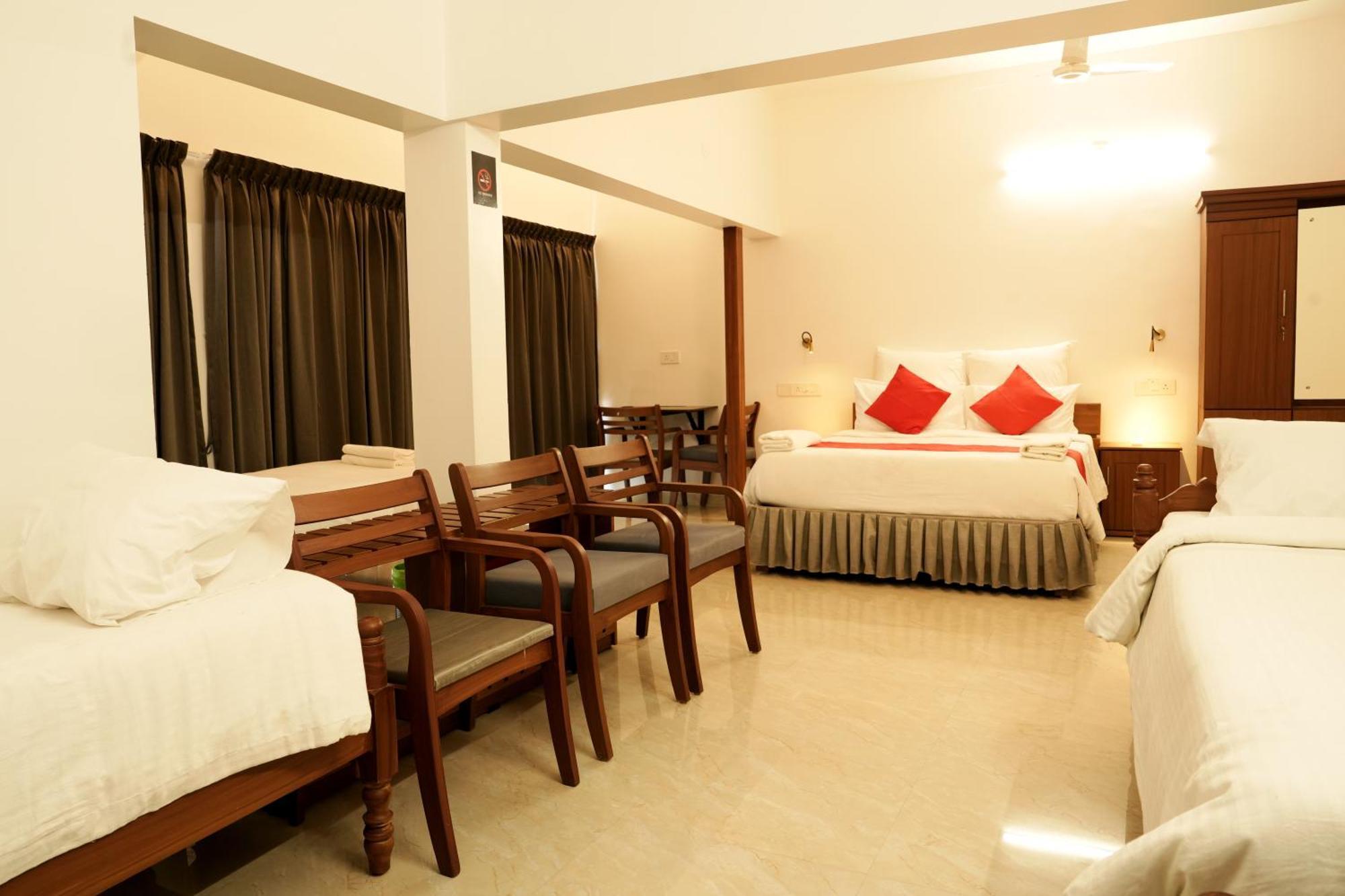 Alleppey Holiday Beach Resort Alappuzha Exterior photo